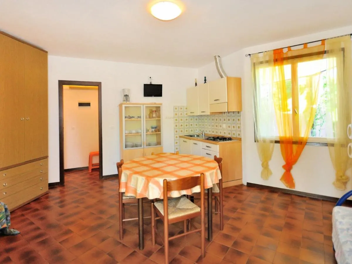 Apartment Villaggio Tivoli-1 By Interhome ビビオーネ